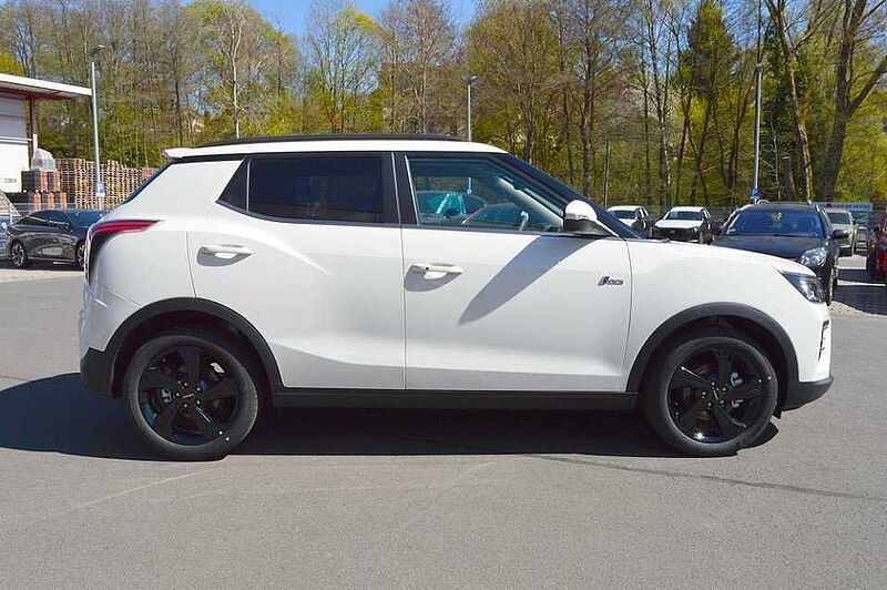 KGM Tivoli 1.5 T-GDI Nomad+ 6/AT AWD *LED+Leder+2xPDC+Cam+SH*