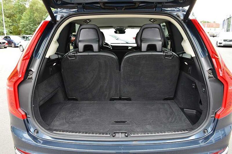 Volvo XC90 B5 AWD Geartronic Plus Bright *Voll+AHK+deutsch*