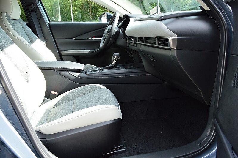 Mazda CX-30 2.5 e-SKYACTIV-G M-Hybrid Drive Makoto *BOSE+LED*
